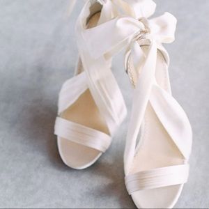 Bella Belle size 8 bridal heels block